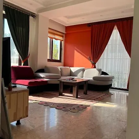 Apartment Odyssey Court A/2 *
