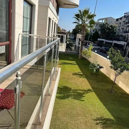 Apartment Odyssey Court A/2 *