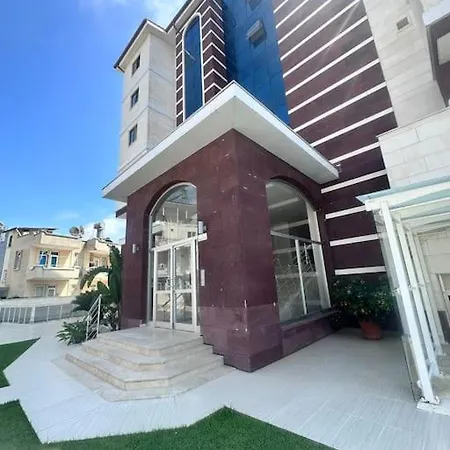 Apartment Odyssey Court A/2 *